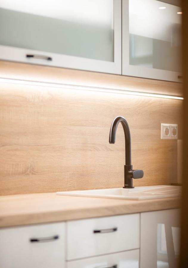 Jegmadar & Fekete Golya Apartmanok Mosonmagyaróvár Dış mekan fotoğraf