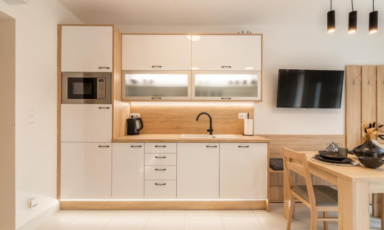 Jegmadar & Fekete Golya Apartmanok Mosonmagyaróvár Dış mekan fotoğraf